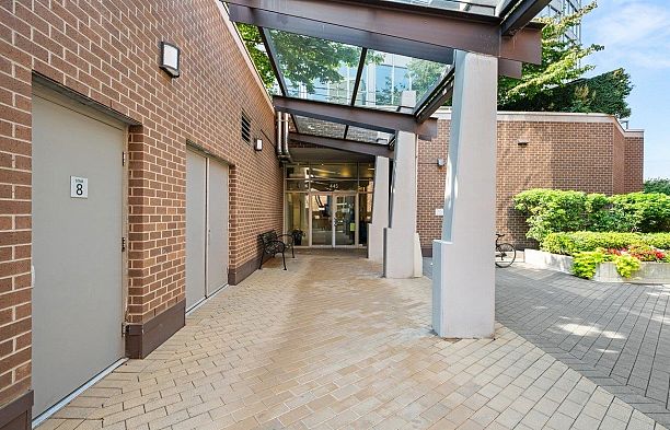 714 445 W 2nd Avenue False Creek