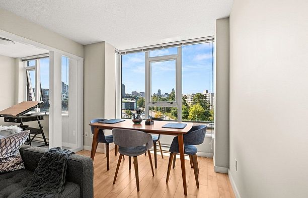 714 445 W 2nd Avenue False Creek