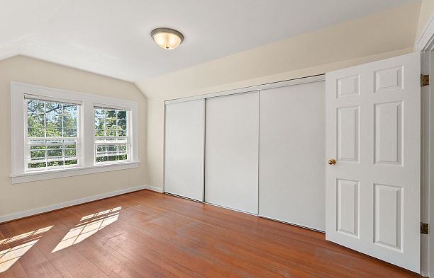 909 W 18th Avenue Cambie
