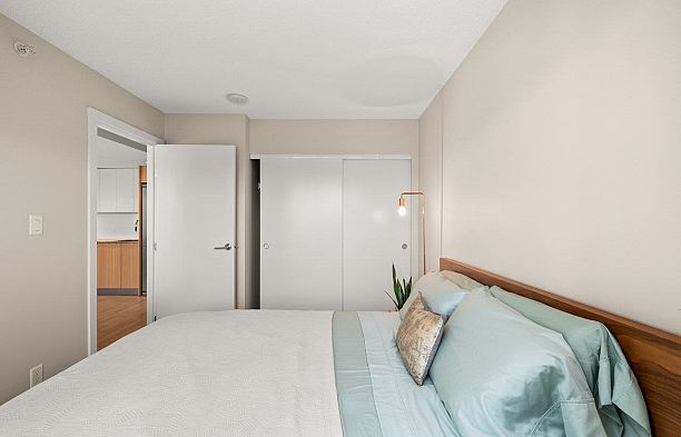 714 445 W 2nd Avenue False Creek