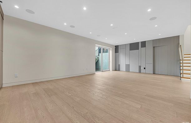 4465 Wallace Street Dunbar