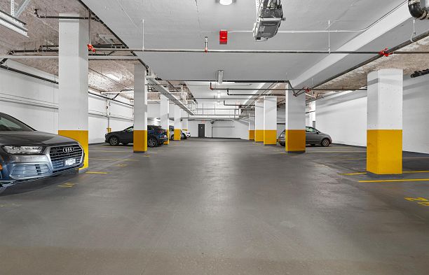 709 6383 Cambie Street Oakridge VW