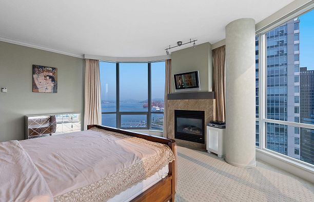 2502 323 Jervis Street Coal Harbour