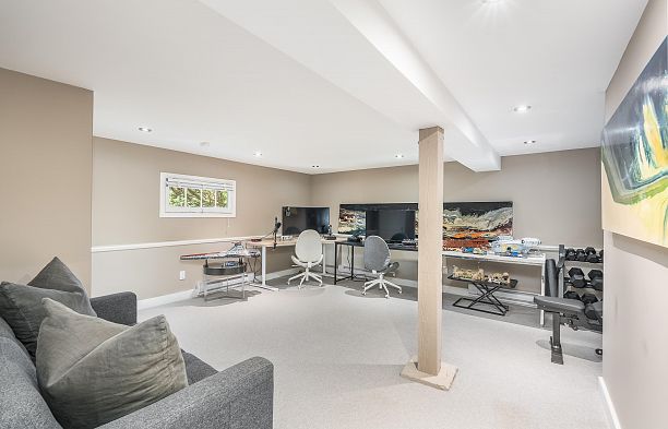 4678 W 9th Avenue Point Grey