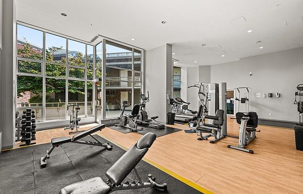 714 445 W 2nd Avenue False Creek