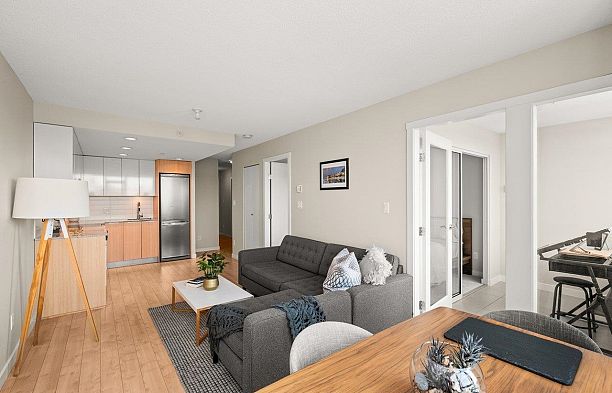 714 445 W 2nd Avenue False Creek