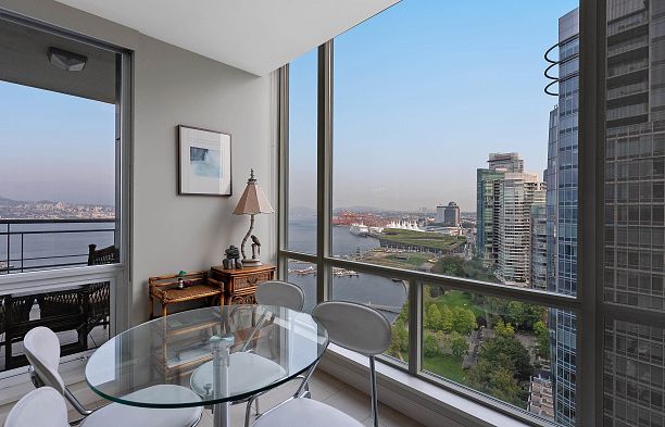 2502 323 Jervis Street Coal Harbour