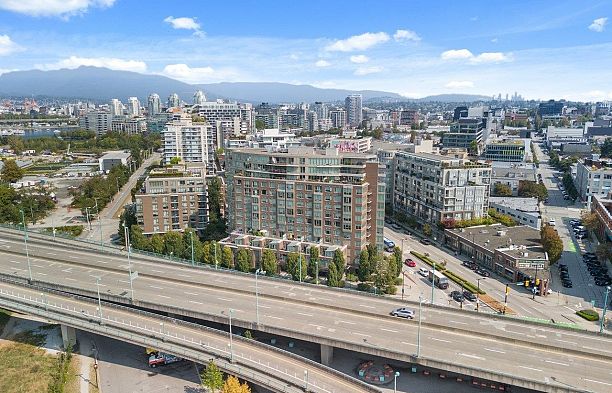 714 445 W 2nd Avenue False Creek