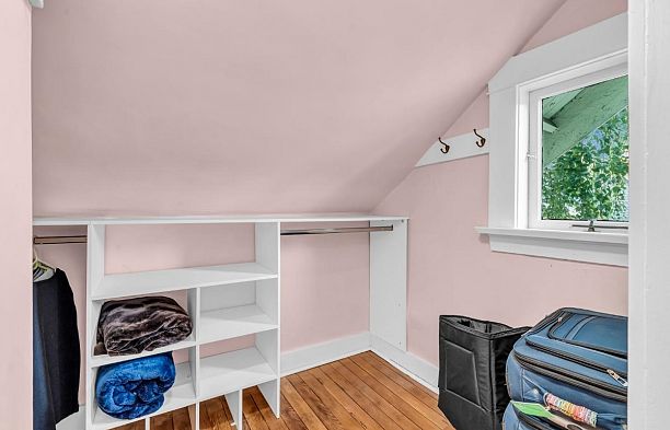 2965 W 37th Avenue MacKenzie Heights