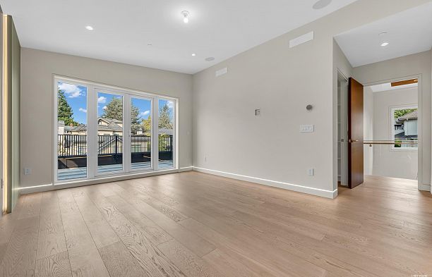 4465 Wallace Street Dunbar