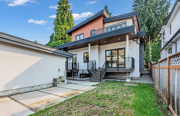 4465 Wallace Street Dunbar