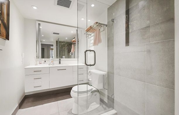 704 1450 Pennyfarthing Drive False Creek
