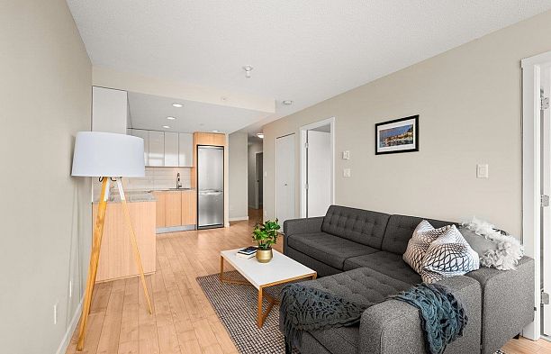 714 445 W 2nd Avenue False Creek