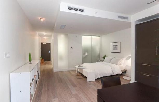 206 1477 W Pender Street Coal Harbour