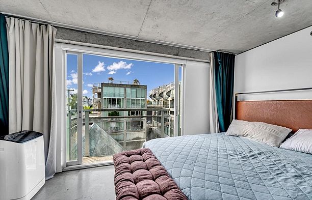 516 1540 W 2nd Avenue False Creek