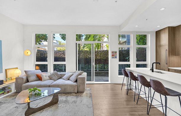 106 6999 Cambie Street South Cambie