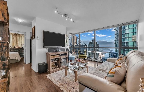 1905 1331 Alberni Street West End VW