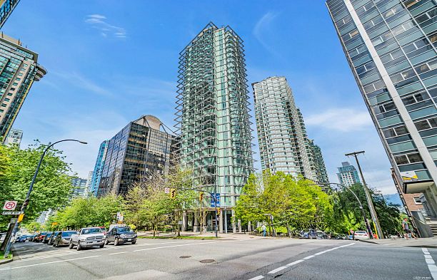 2106 1331 W Georgia Street Coal Harbour