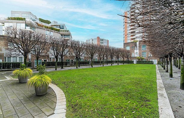 2204 1500 Hornby Street Yaletown