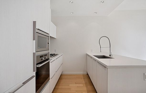 407 77 Walter Hardwick Avenue False Creek