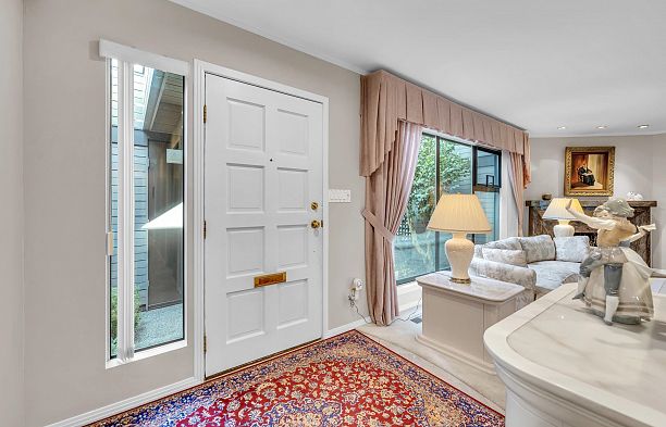 6554 Pinehurst Drive South Cambie