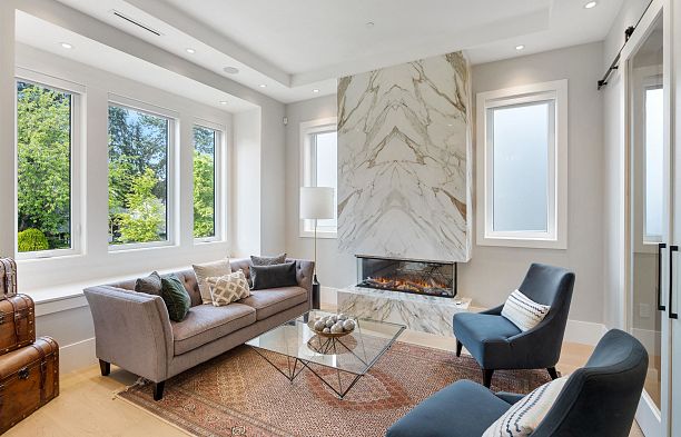 4172 Doncaster Way Dunbar