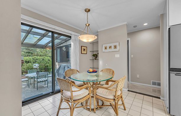 6554 Pinehurst Drive South Cambie