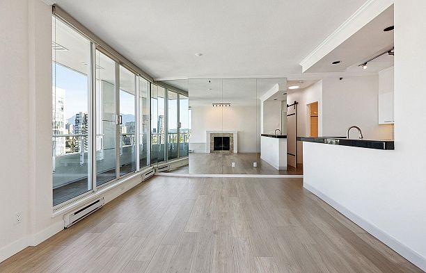 2204 1500 Hornby Street Yaletown