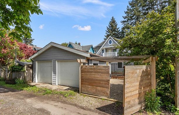 4447 Quebec Street Main