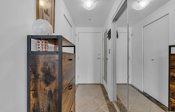1905 1331 Alberni Street West End VW