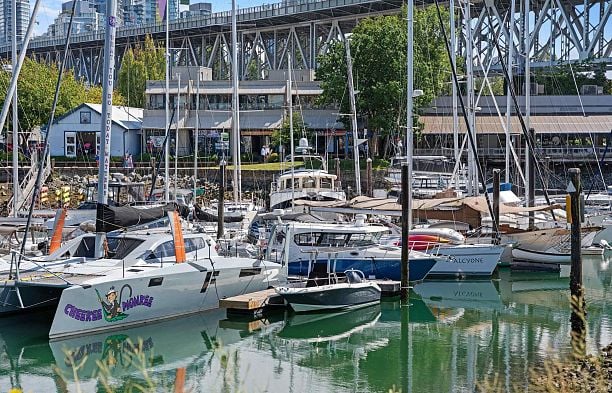 1525 Mariner Walk False Creek