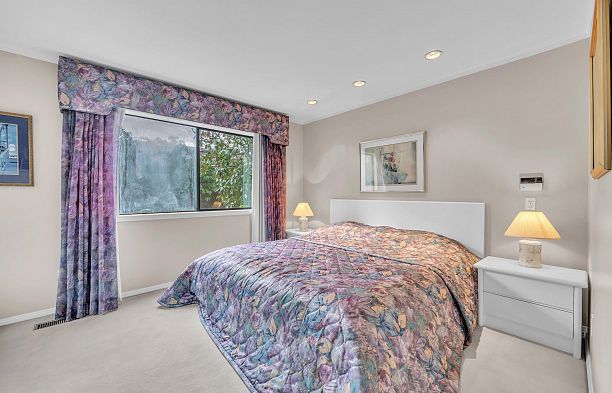6554 Pinehurst Drive South Cambie
