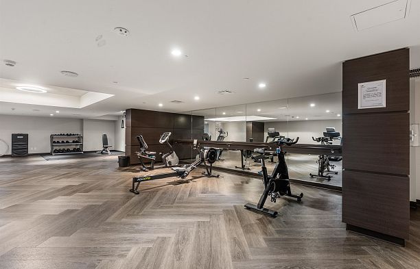 305 1571 W 57th Avenue South Granville