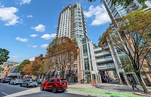 1002 565 Smithe Street Downtown VW