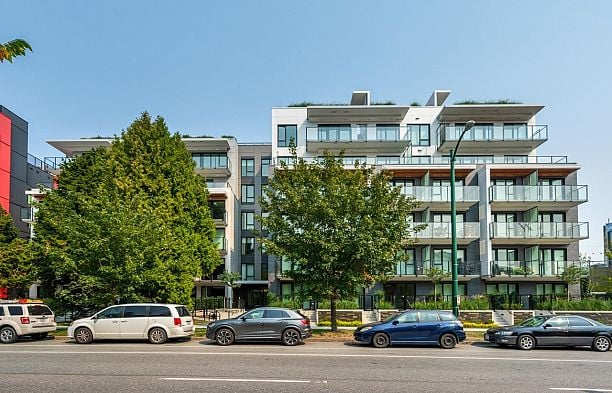 114 5168 Cambie Street Cambie
