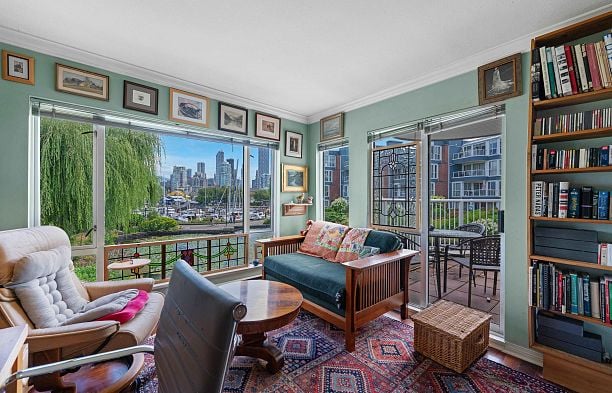 1525 Mariner Walk False Creek