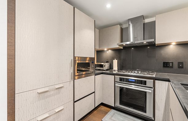 305 1571 W 57th Avenue South Granville