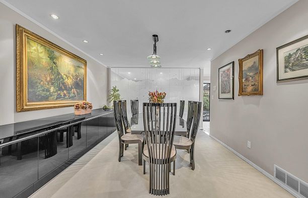 6554 Pinehurst Drive South Cambie