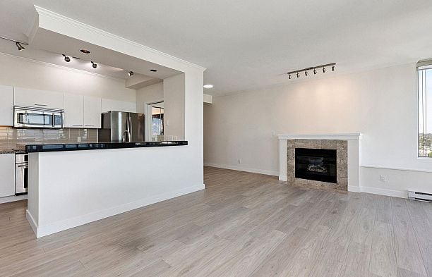 2204 1500 Hornby Street Yaletown