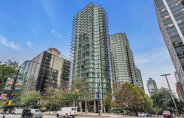 2106 1331 W Georgia Street Coal Harbour