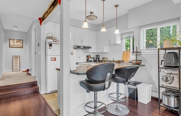 3705 Puget Drive Arbutus