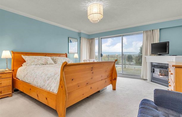 3705 Puget Drive Arbutus