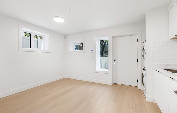 3336 W 14th Avenue Kitsilano