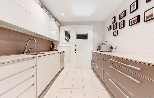 2340 Balaclava Street Kitsilano