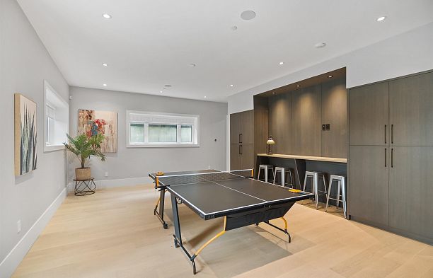 4172 Doncaster Way Dunbar