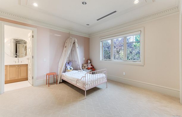 1192 W 39th Avenue Shaughnessy