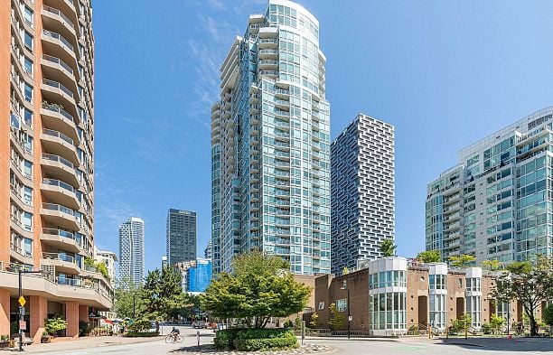 2204 1500 Hornby Street Yaletown
