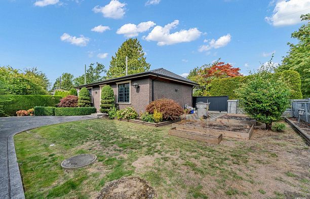 7283 Wiltshire Street South Granville