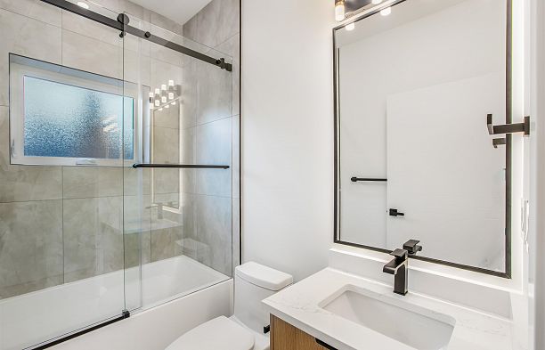3336 W 14th Avenue Kitsilano