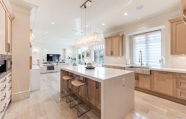 1192 W 39th Avenue Shaughnessy
